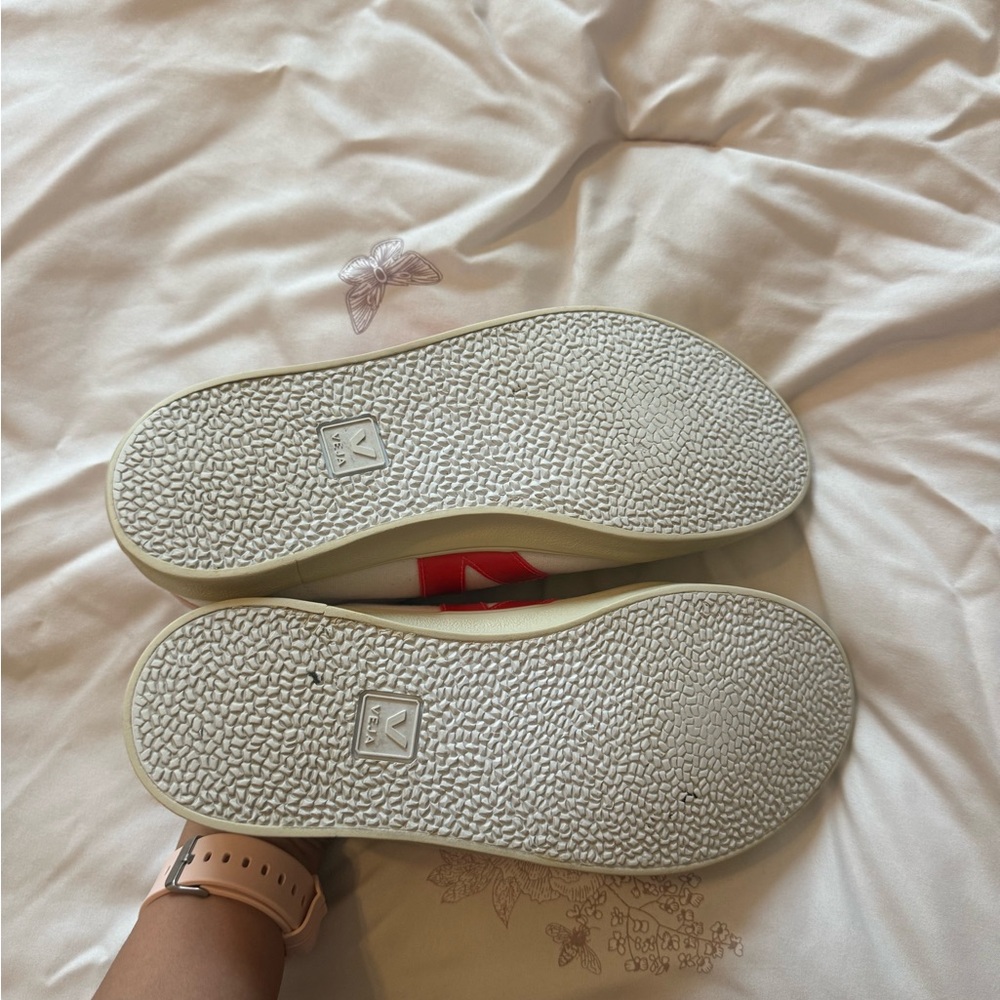 Veja Women's White Sneakers with Pink and Red Accents - Picture 5 of 8